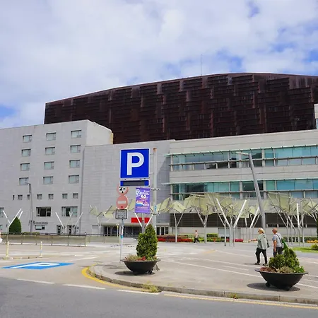 Ciudad Del Mundo, Arte, Tele-trabajo Y Ocio *