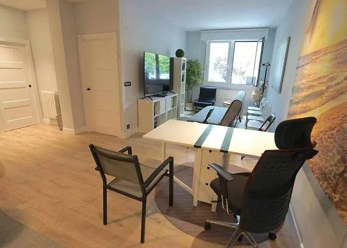 Ciudad Del Mundo, Arte, Tele-trabajo Y Ocio * Bilbao