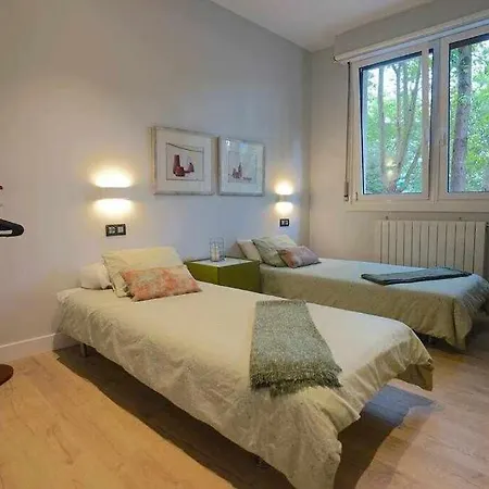 Ciudad Del Mundo, Arte, Tele-trabajo Y Ocio شقة بلباو